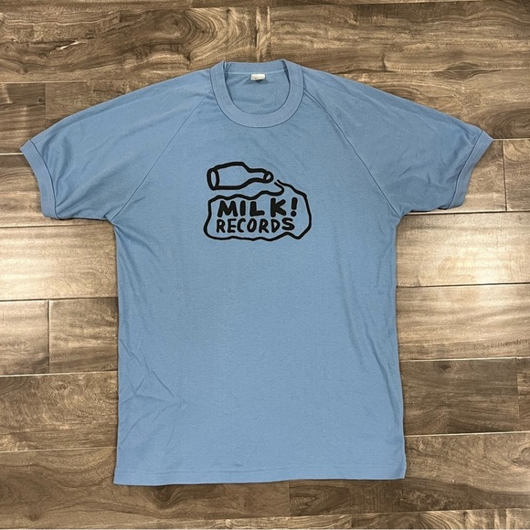 Milk records T-shirt australia made size large super soft crewneck - Picture 2 of 3